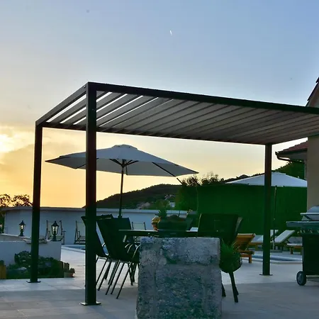 Charming And Authentic Stone Stanic Zagvozd