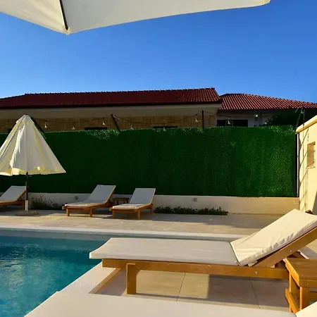 Charming And Authentic Stone Stanic Zagvozd