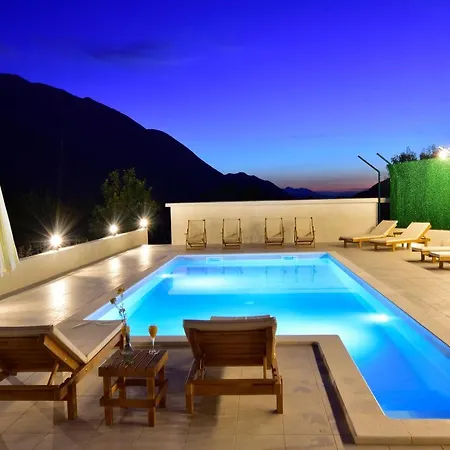 Charming And Authentic Stone Stanic Zagvozd