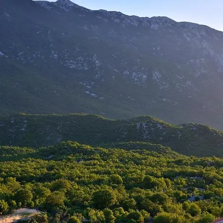 Charming And Authentic Stone Stanic Zagvozd