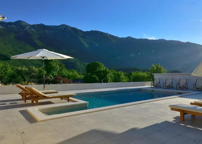 Villa Charming And Authentic Stone Stanic *