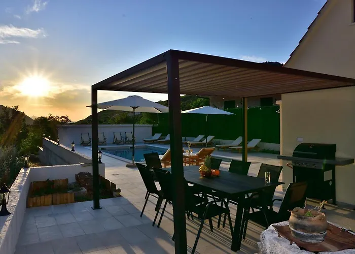 Villa Charming And Authentic Stone Stanic