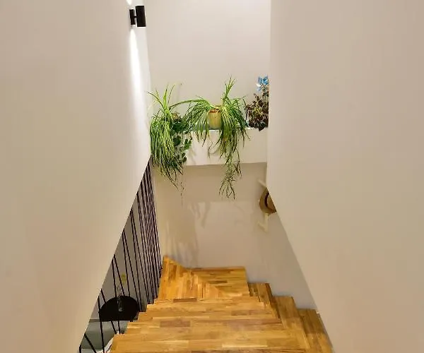 Charming And Authentic Stone Stanic