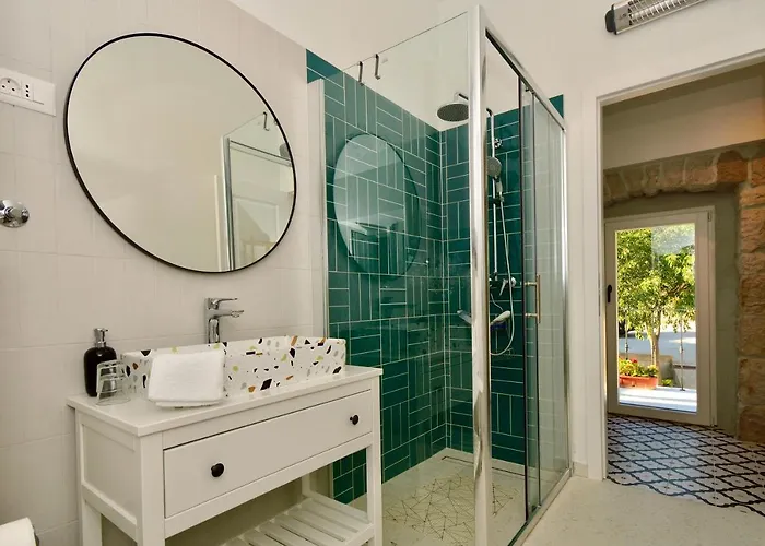 Charming And Authentic Stone Stanic Villa Zagvozd