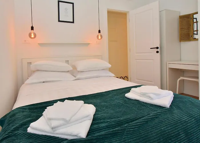 Charming And Authentic Stone Stanic * Zagvozd