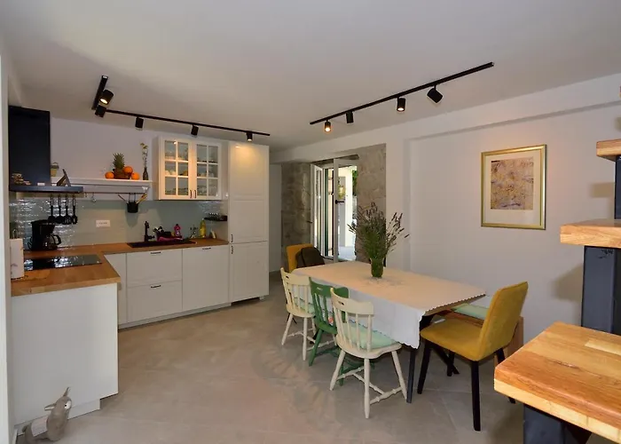 Charming And Authentic Stone Stanic